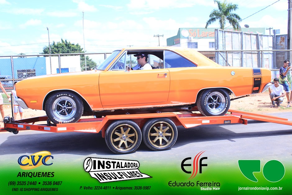 1° Encontro de carros antigos 