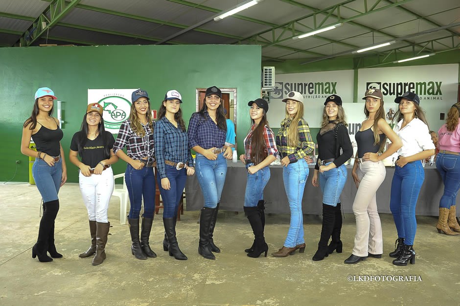 Conheça as candidatas a Rainha da Expoari 2019