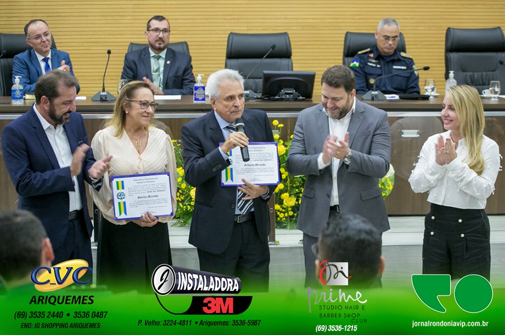 Sessão Solene de Homenagens a Civis e Militares