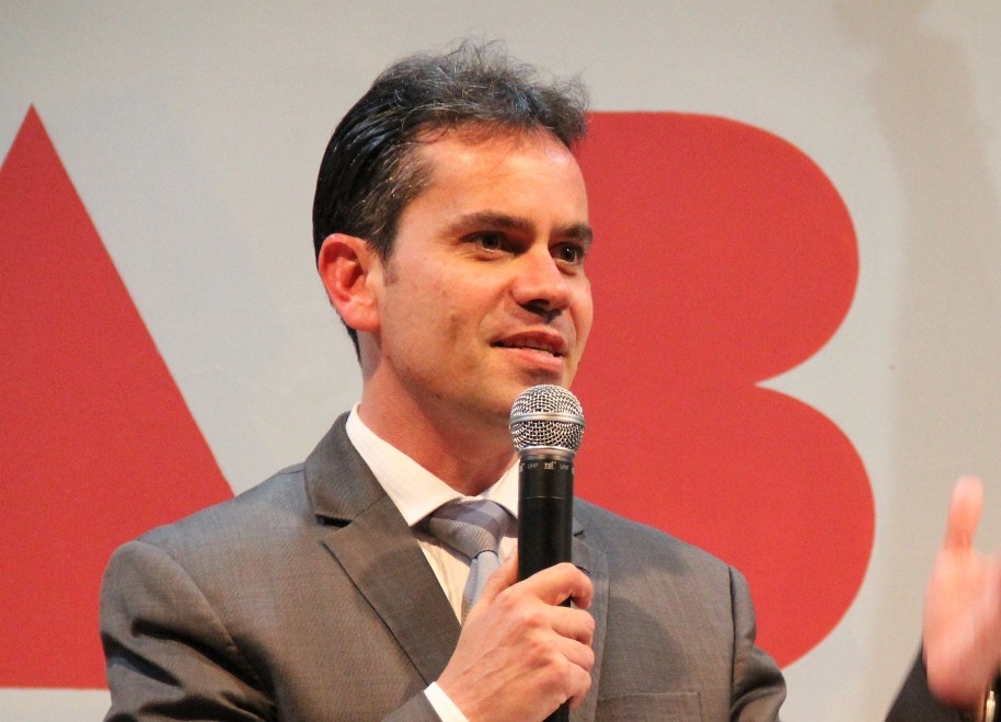 “Estelionato educacional – II”, por Andrey Cavalcante