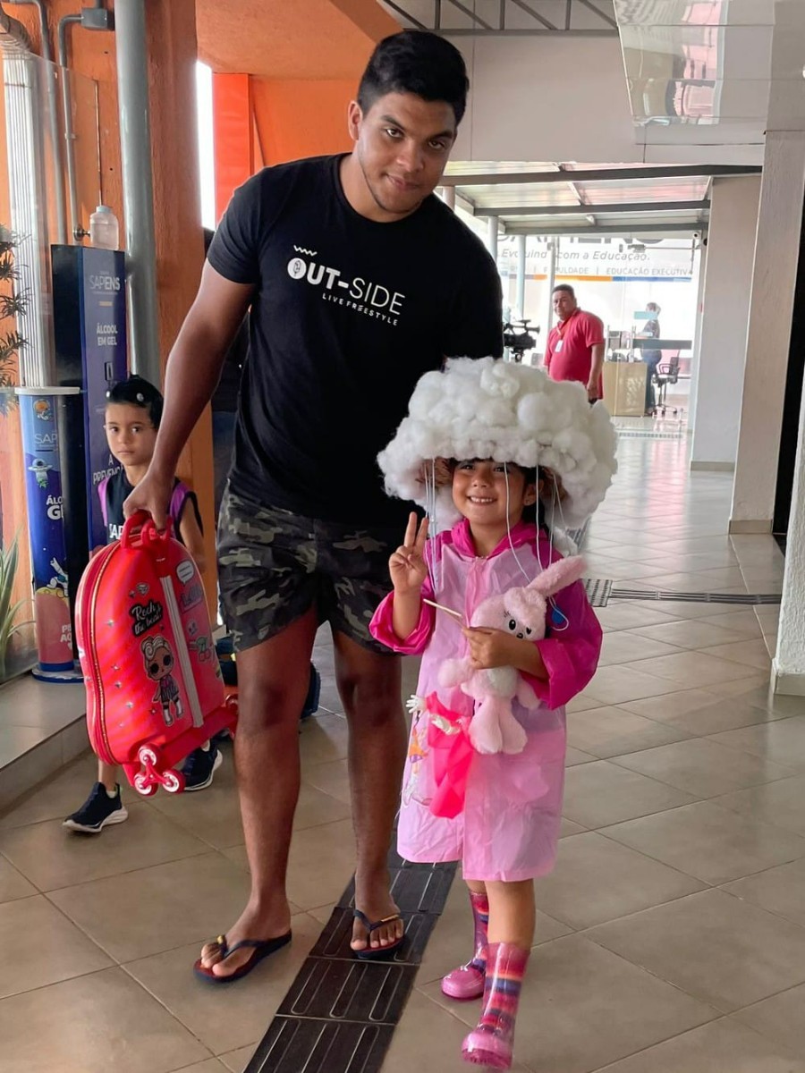 Pais soltam a criatividade e fazem penteados divertidos nos filhos em Porto Velho; Veja fotos