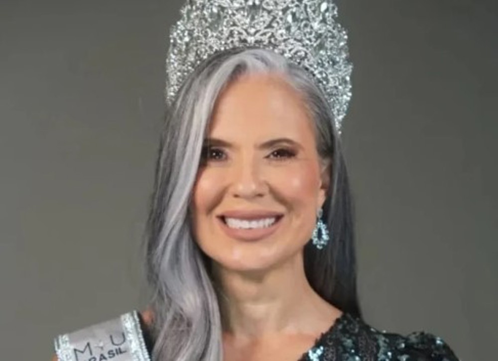 Conheça a primeira candidata de 51 anos a disputar o Miss Universe Brasil 2025