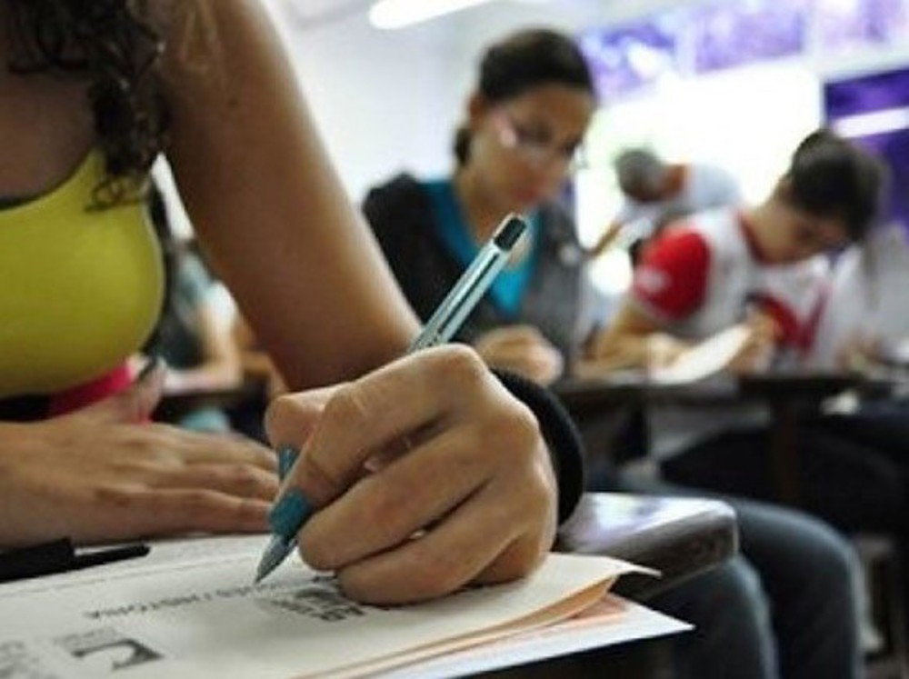 Estudantes tem até sexta (2) para pedir isenção da taxa de inscrição