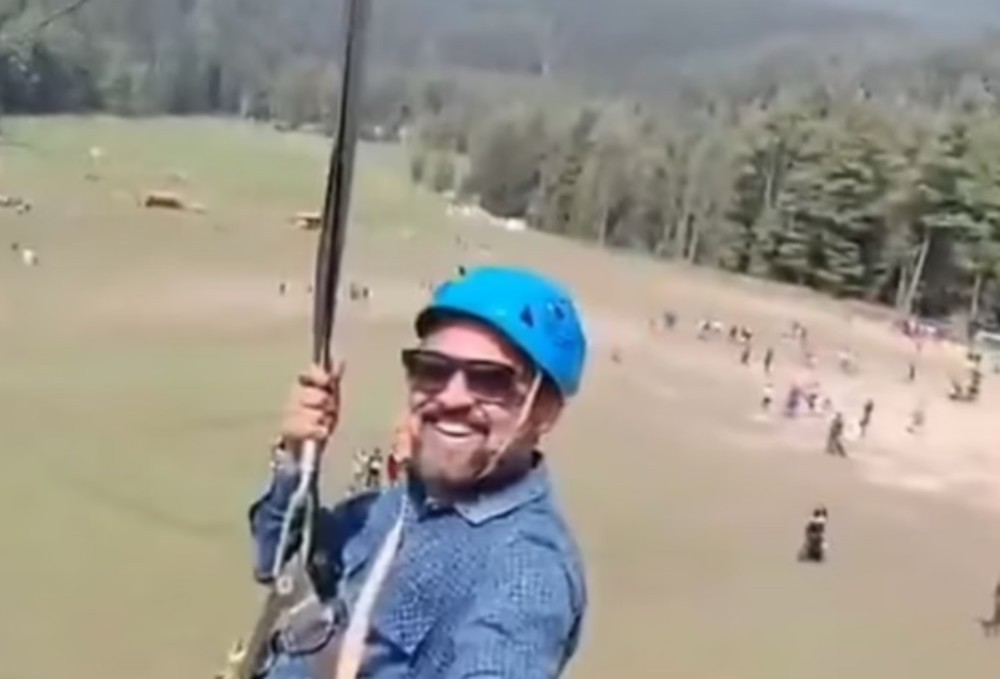 Vídeo: turista grava início de ataque terrorista que matou 26 na Índia
