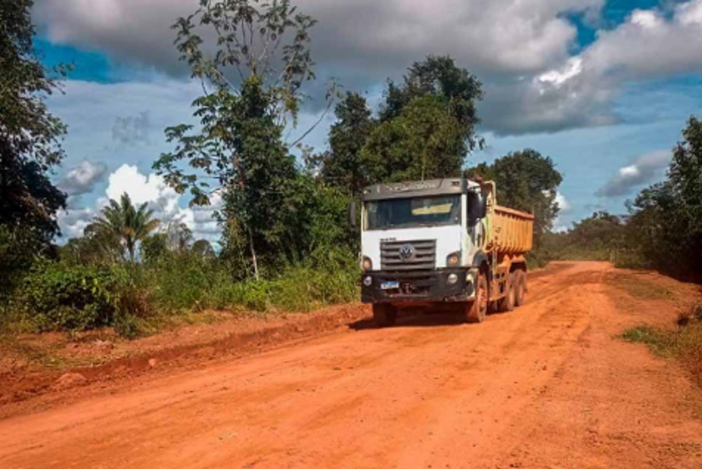 Governo investe em manutenção da Rodovia-133 na Região do Café