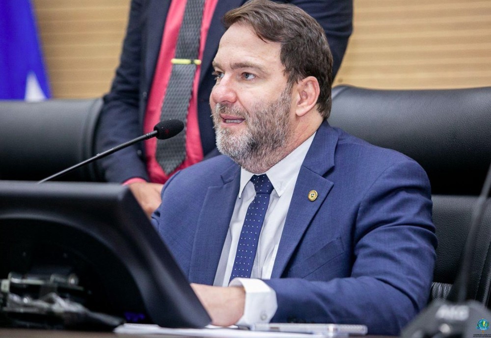 Alex Redano, solicita oferta de cursos profissionalizantes para Ouro Preto do Oeste