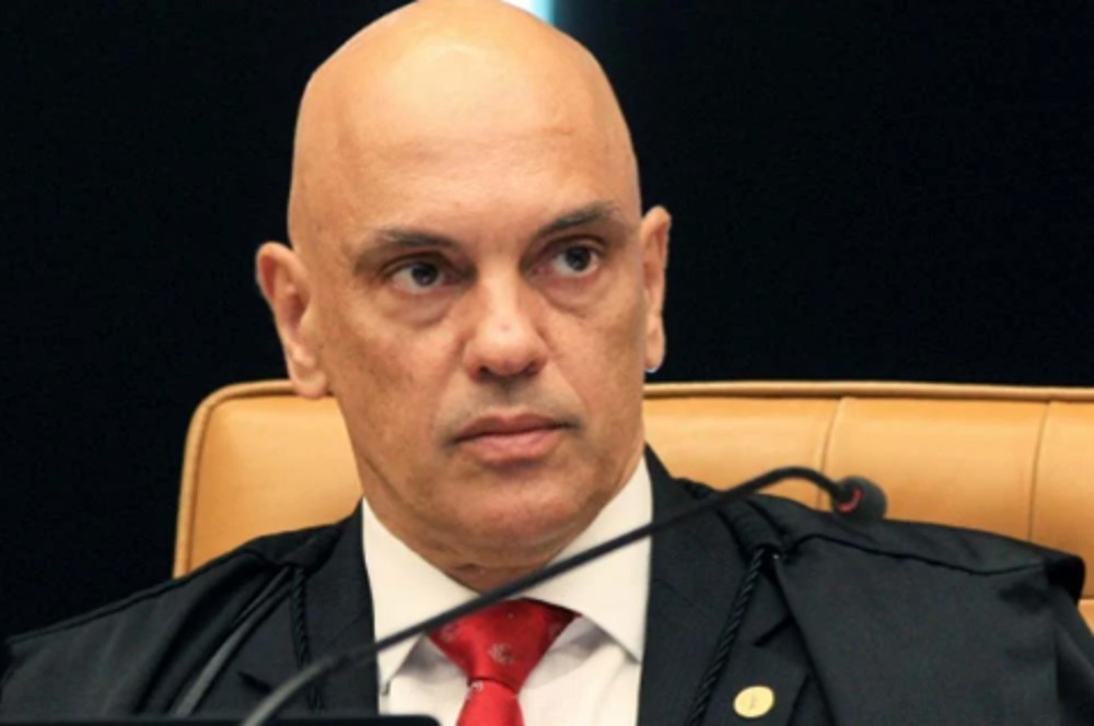 Moraes vota por suspensão parcial de ação do golpe contra Ramagem