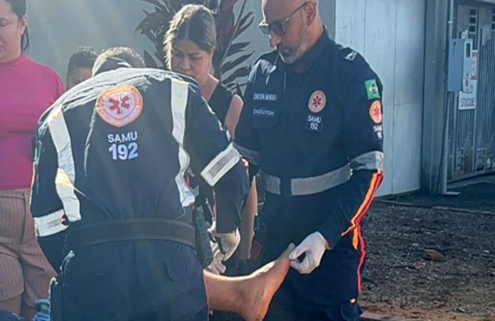 Motorista é atropelado por caminhoneiro após briga de trânsito