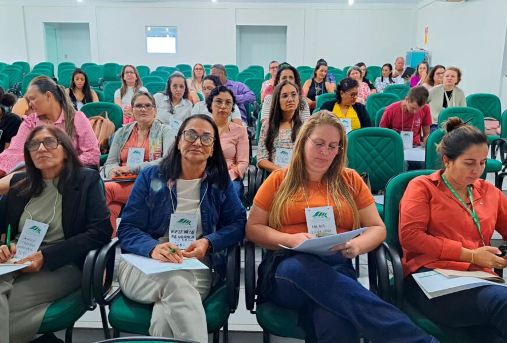 Curso treina extensionistas para a orientação de benefícios da previdência social às famílias rurais