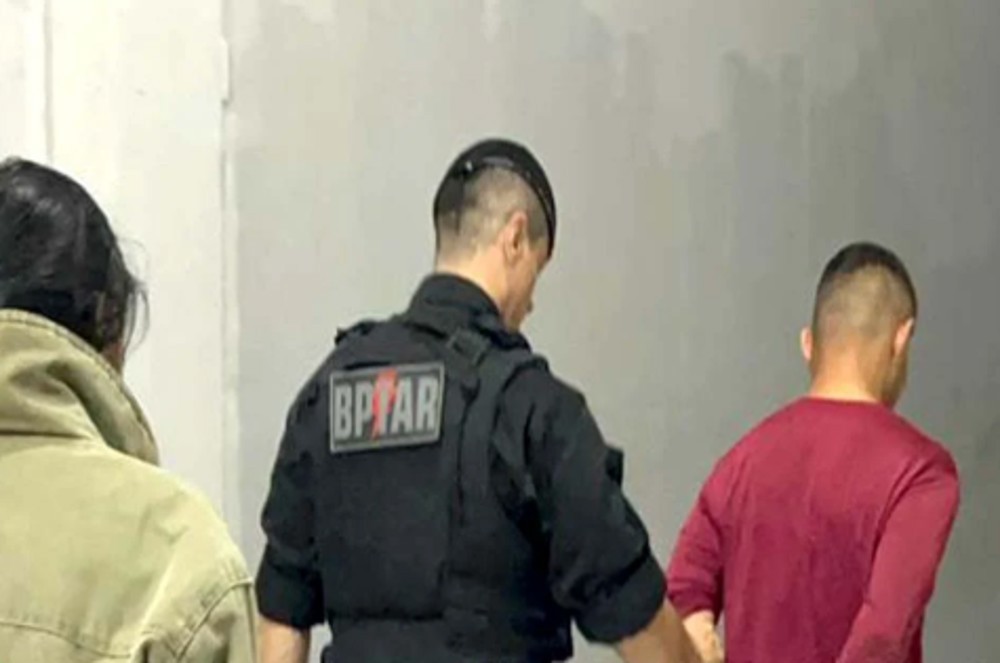 BPTAR prende casal com revólver 38 municiado na zona leste