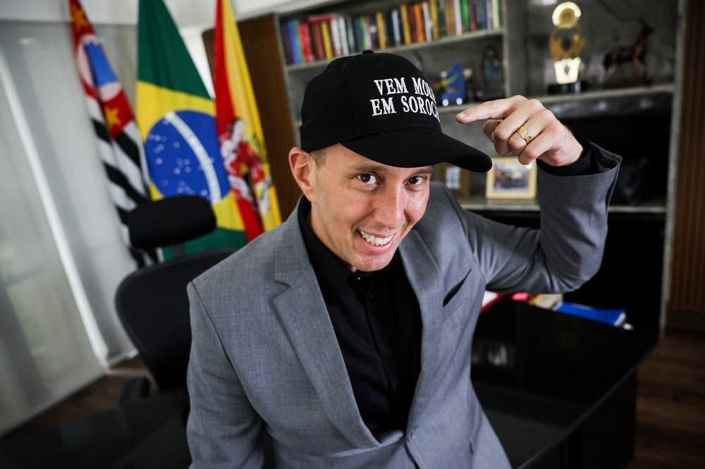 Prefeito tik-tok de Sorocaba vira réu por suspeita de corrupção