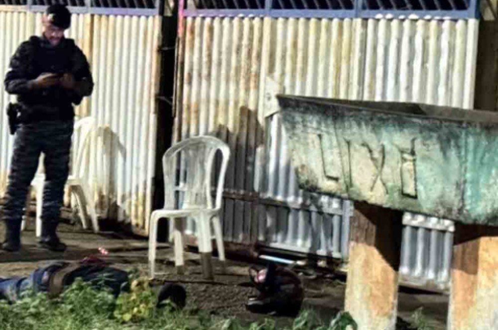 Homem é executado com vários tiros em frente a residência em Porto Velho 
