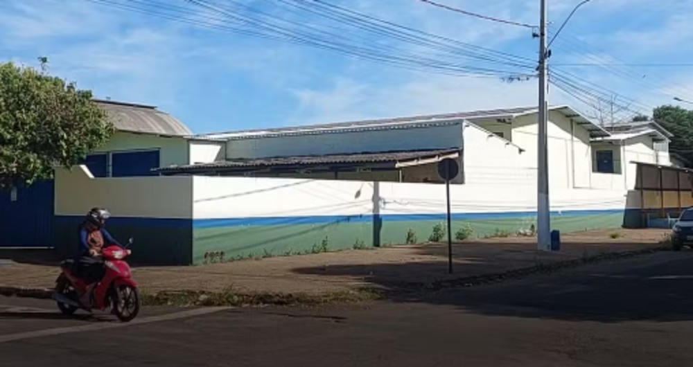 Ex-aluno lança bomba caseira na saída de escola e fere estudantes no interior de Rondônia