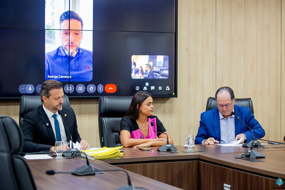 CCJR aprova projetos que combatem o assédio moral e a violência doméstica