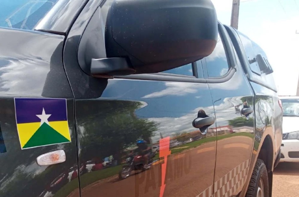 Foragido da Justiça ameaça policial com faca e é baleado em abordagem