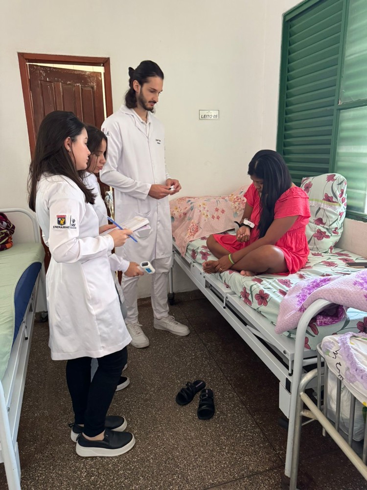 UNINASSAU Cacoal leva alunos para visita na CASAI