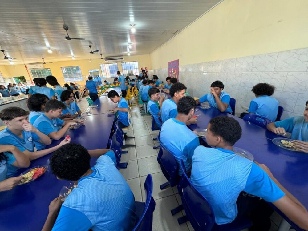 Governo investe acima de R$ 92 milhões em mobiliário e tecnologia, modernizando escolas estaduais