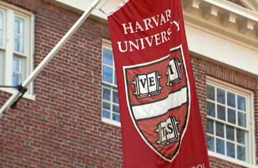 Harvard: Trump chama universidade de "antissemita" e ameaça cortar US$ 3 bi de subsídios federais