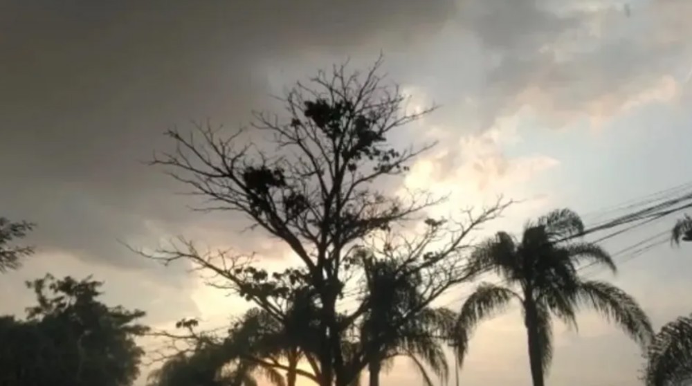 Massa de ar seco deixa tempo aberto e ensolarado em Rondônia neste sábado