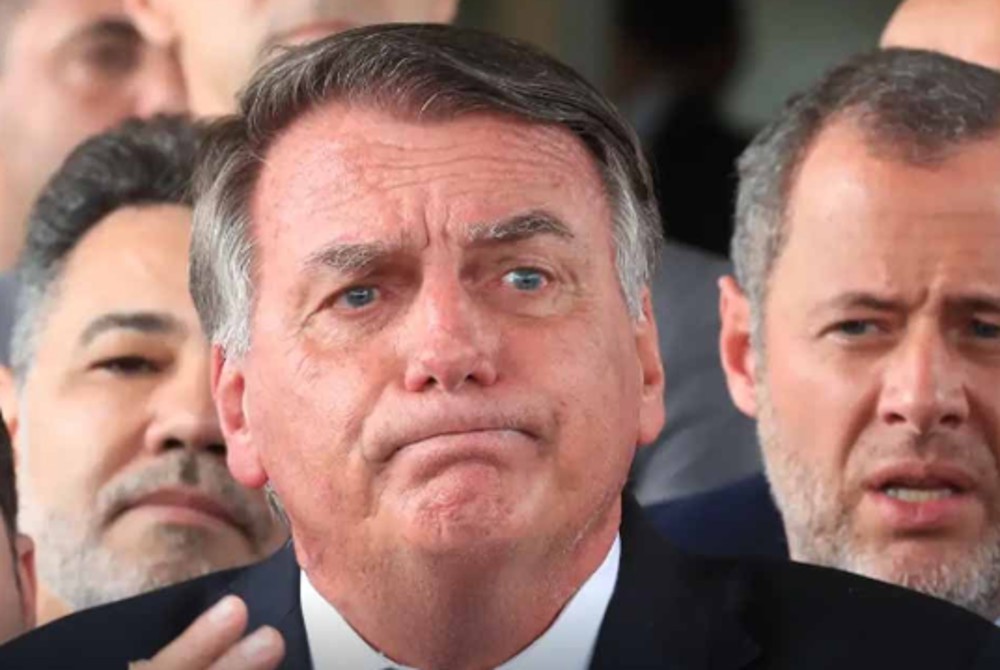 Defesa de Bolsonaro pede dispensa de 4 testemunhas na ação do golpe