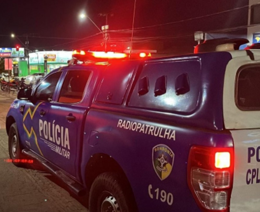 Homem quase é morto após visitar namorada em que ex-marido dela mora ao lado