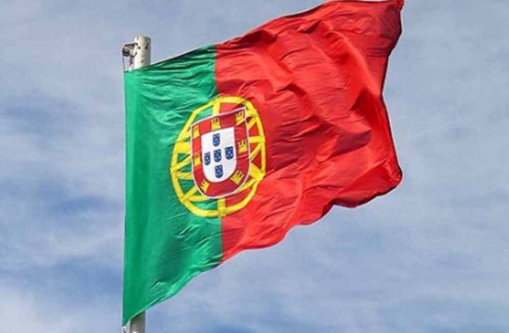 Associação de imigrantes de Portugal alerta para "pânico" após notificações para saída do país