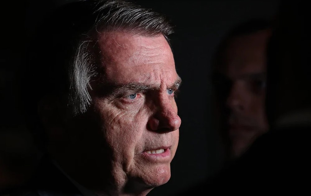PT pede ao STF que ex-presidente Bolsonaro use tornozeleira eletrônica