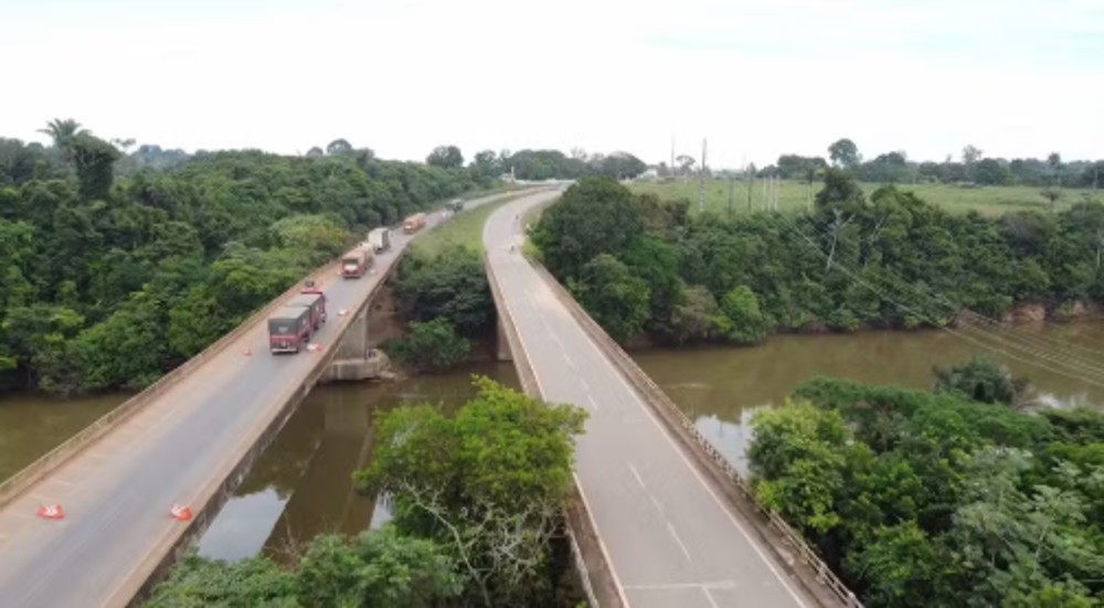 Dnit inicia obras emergenciais em pontes de Candeias do Jamari