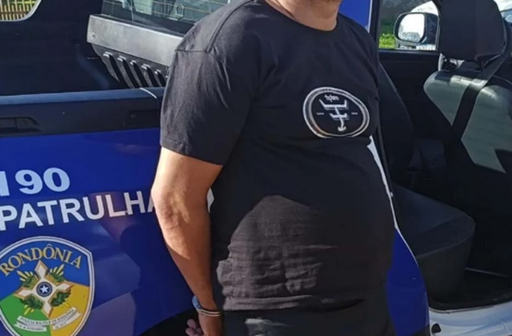 Homem com diversas passagens é preso após furtar pneus de carro