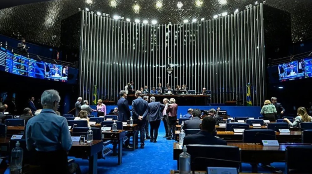 Senado aprova fim de atenuante de idade para penas de estupradores