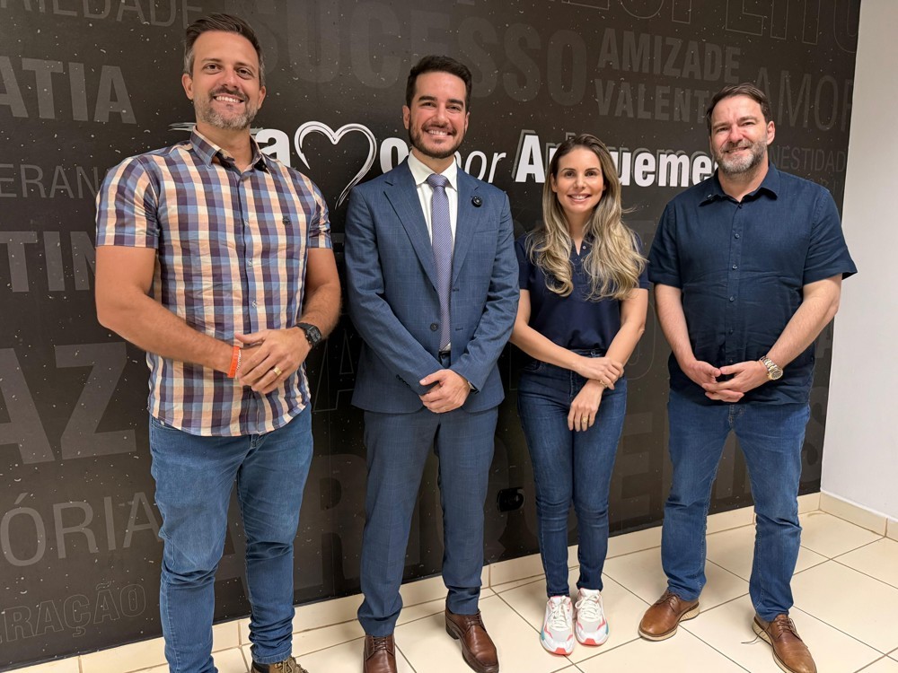 Emenda conjunta de Alex Redano e Lucas Torres garante transporte público gratuito em Ariquemes
