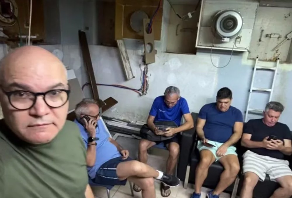 Grupo parlamentar diz que 13 autoridades brasileiras em Israel irão para Jordânia nesta segunda