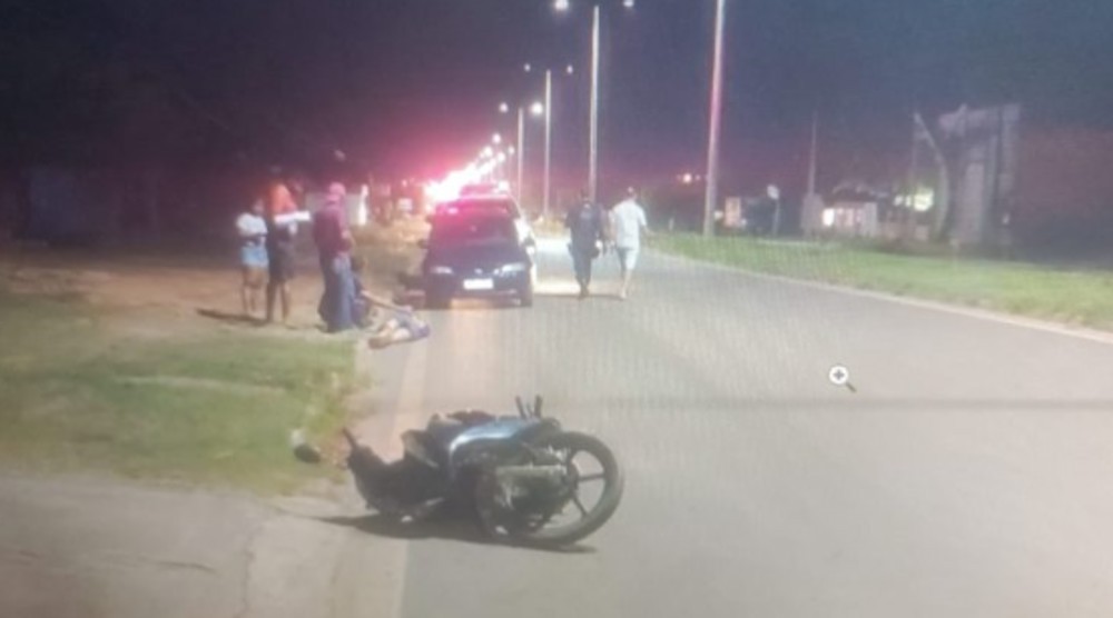 Jovem fica ferido após queda de motoneta em Alvorada do Oeste