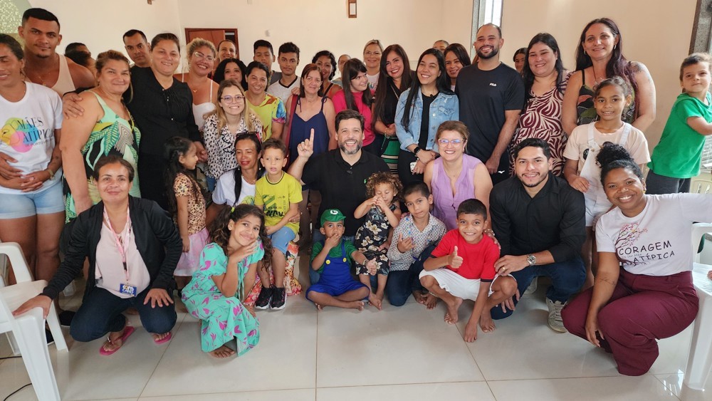 Deputado Delegado Camargo realiza roda de conversa com famílias atípicas em Porto Velho