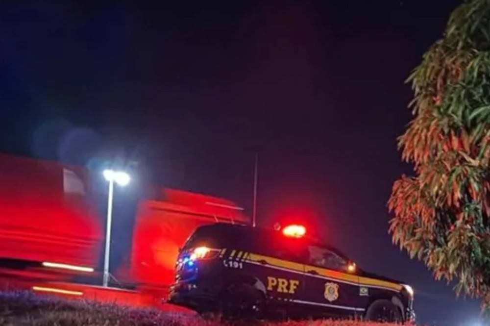Pedestre é atropelado e arremessado para fora da pista em Pimenta Bueno