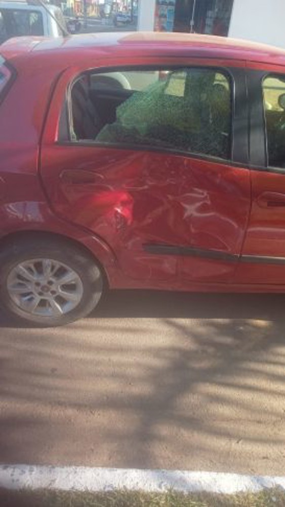 Motociclista fica ferido após colisão com veículo em Jaru
