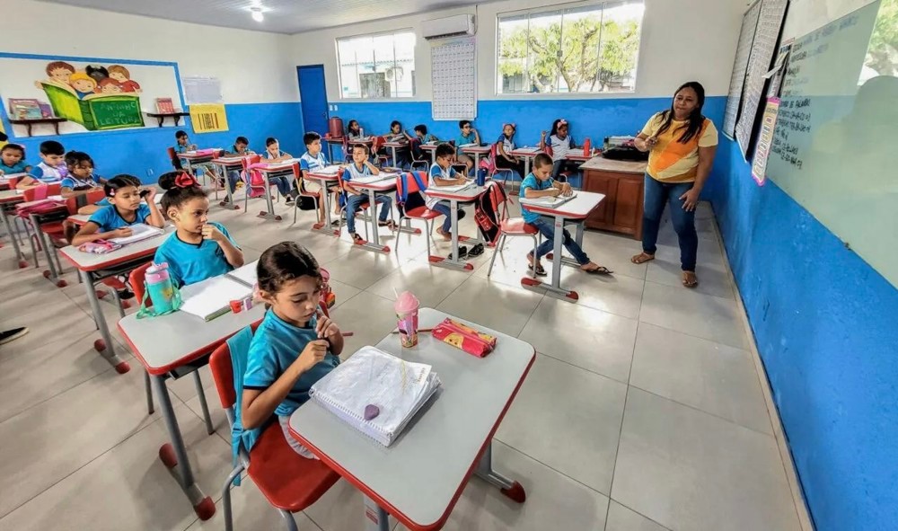Parlamentares destinam R$ 3 mi a escolas públicas com melhores índices de alfabetização