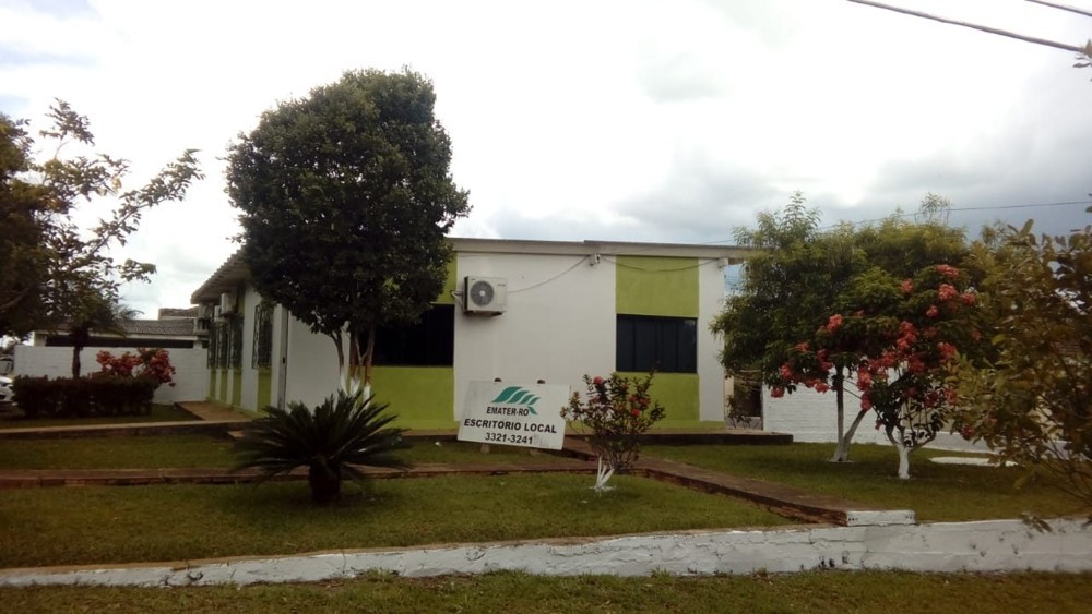 Deputado Luizinho Goebel solicita reforma e ampliação da unidade local da Emater