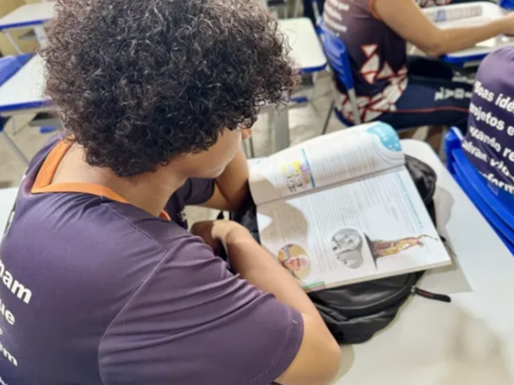 Pé-de-Meia beneficia mais de 34 mil estudantes e reforça combate à evasão escolar em Rondônia