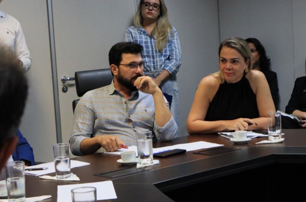 Deputada Cláudia de Jesus reforça urgência na valorização dos servidores da saúde em Rondônia