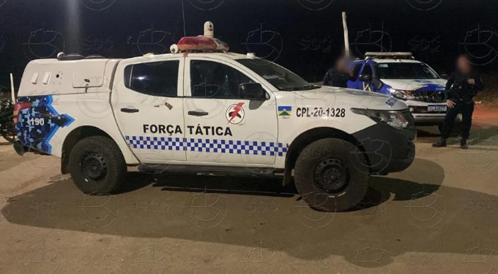 Homem agride esposa em bar e foge com bebê de 2 meses 