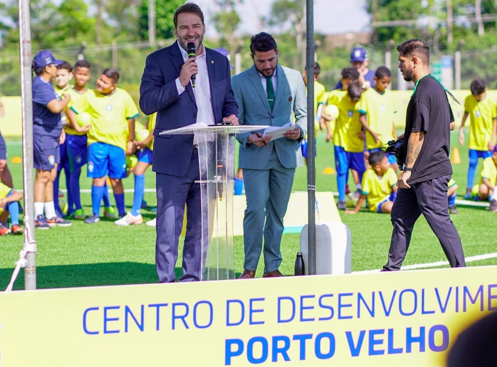 Presidente da Alero prestigia inauguração de 1º Centro do legado FIFA no Brasil