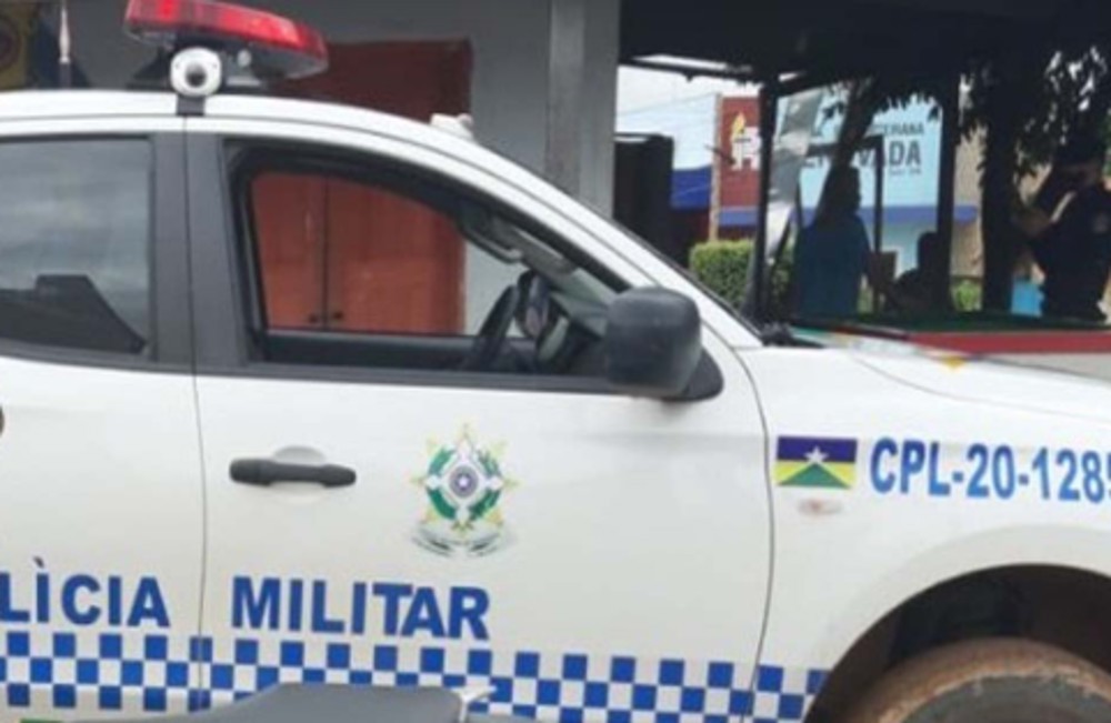 Briga generalizada em bar termina com tentativa de homicídio e dois presos