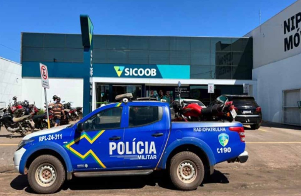 Criminoso armado assalta agência bancária em Rolim de Moura