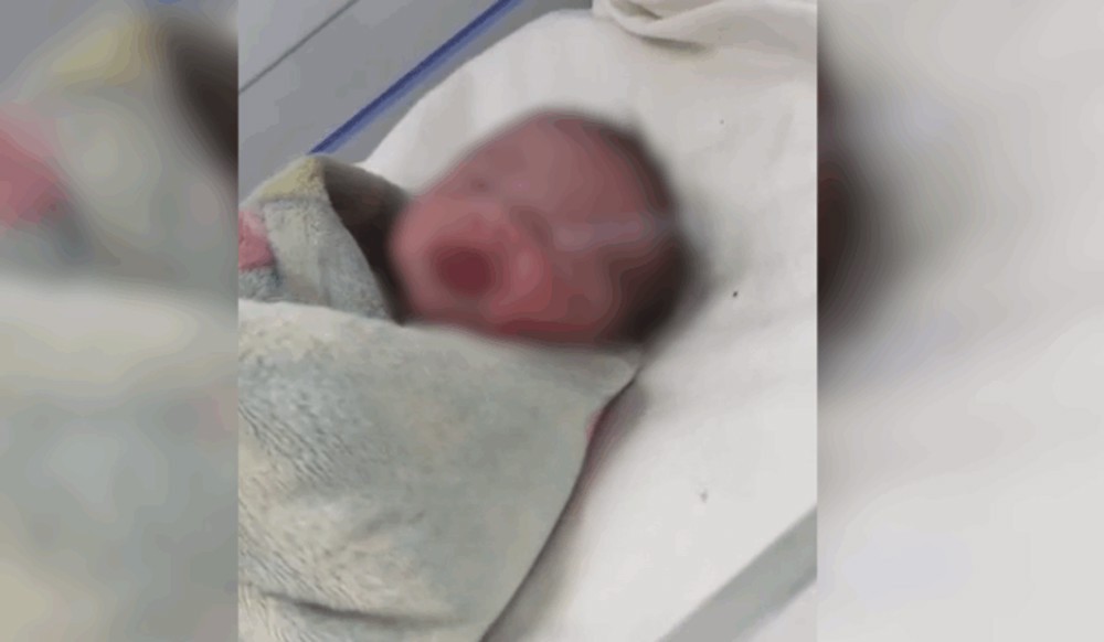 Bebê jogado de barranco pesa 3 quilos e recebe cuidados na Maternidade