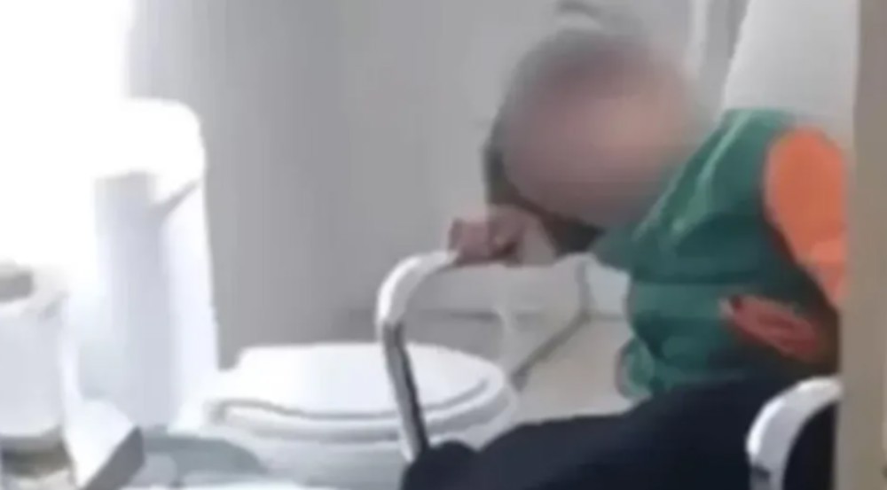 Amarrado em banheiro: professora é presa por torturar menino autista