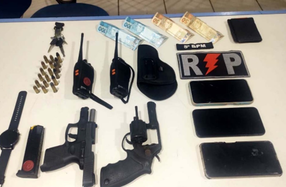 Homens são presos com armas preparados para ataques contra facção rival
