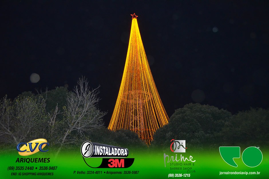 Acendimento das luzes da maior árvore de Natal de Rondônia