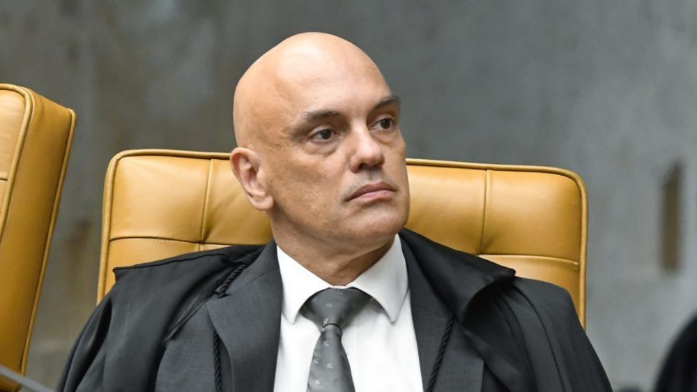 STF não tem medrosos e nem covardes, diz Alexandre de Moraes ao criticar PEC 