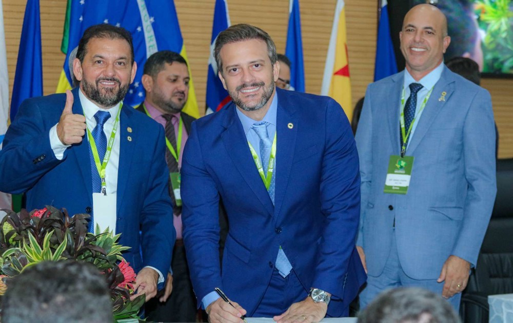 Delegado Lucas assume Secretaria de Segurança do Parlamento Amazônico